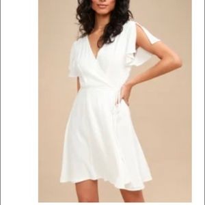 White Wrap Dress! 💓